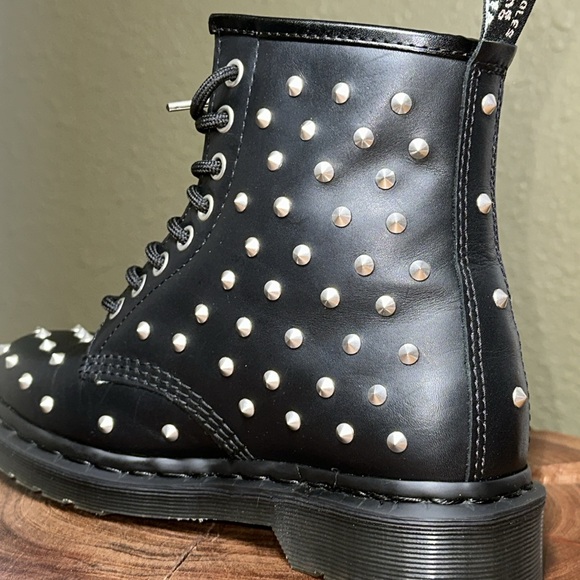 DR. MARTENS 1460 Stud Wanama Leather Lace Up Boots - Picture 11 of 16